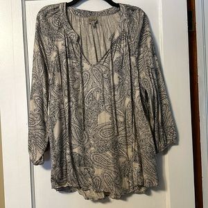 CL paisley print women’s top like new
